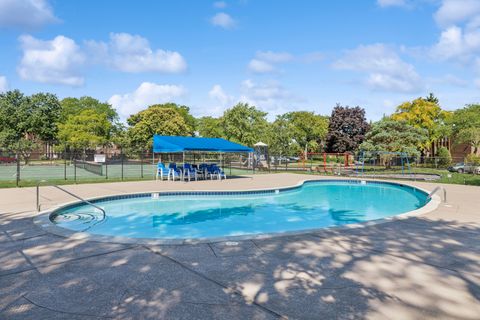 Tiny photo for 1575 Sandpebble Drive #226, Wheeling, IL 60090 (MLS # 12471895)