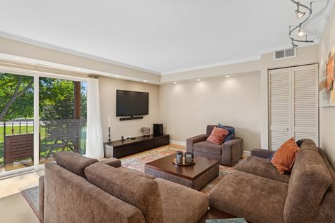 Tiny photo for 1575 Sandpebble Drive #226, Wheeling, IL 60090 (MLS # 12471895)