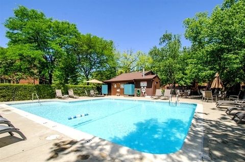 Tiny photo for 75 BOARDWALK Place #203, Park Ridge, IL 60068 (MLS # 12629709)