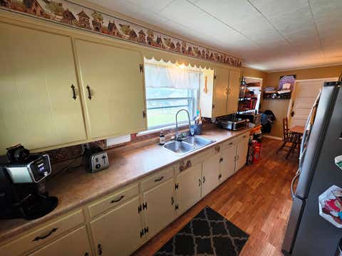 Tiny photo for 227 E Bennett Street, Salem, IL 62881 (MLS # 100539099)