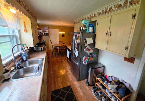 Tiny photo for 227 E Bennett Street, Salem, IL 62881 (MLS # 100539099)