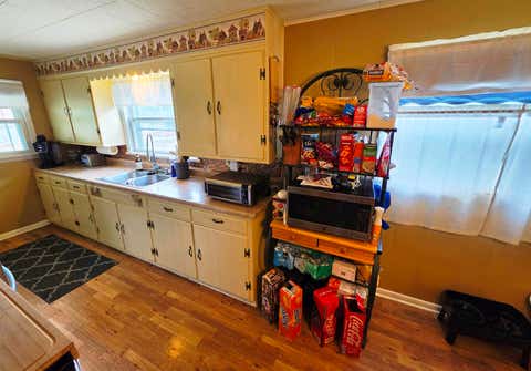 Tiny photo for 227 E Bennett Street, Salem, IL 62881 (MLS # 100539099)
