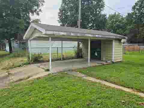 Tiny photo for 227 E Bennett Street, Salem, IL 62881 (MLS # 100539099)
