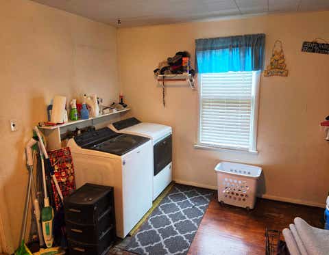Tiny photo for 227 E Bennett Street, Salem, IL 62881 (MLS # 100539099)