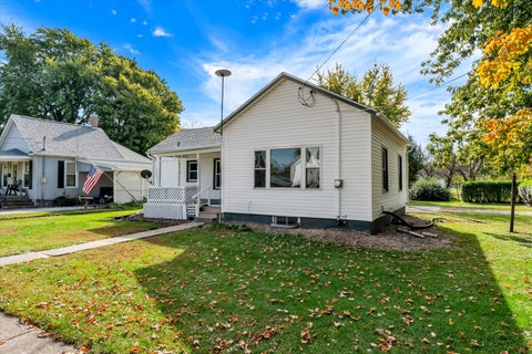 Tiny photo for 408 SW 4th Street, Aledo, IL 61231 (MLS # 12794170)