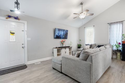 Tiny photo for 14619 S Albany Avenue, Posen, IL 60469 (MLS # 12365371)