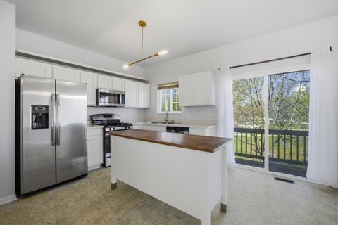 Tiny photo for 304 Monarch Drive, Streamwood, IL 60107 (MLS # 12625762)