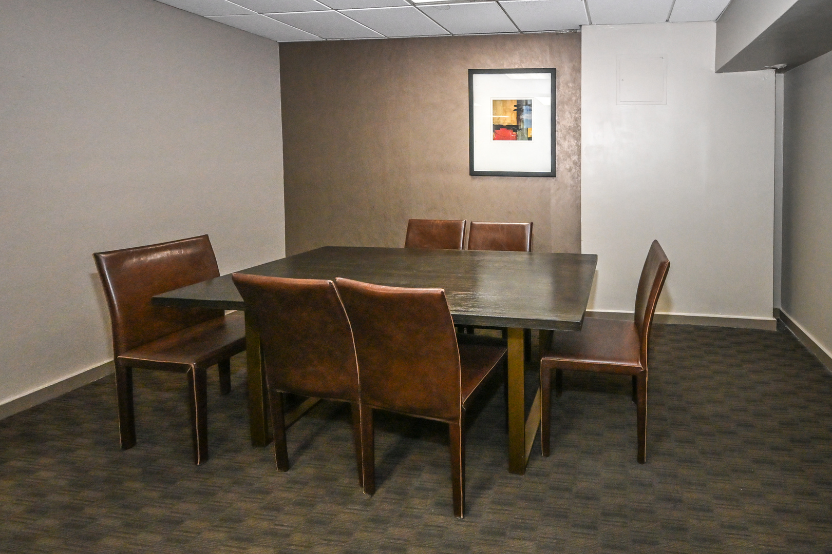 Chicago, Illinois 60640, United States, 1 Bedroom Bedrooms, ,1 BathroomBathrooms,Residential,Active,236249