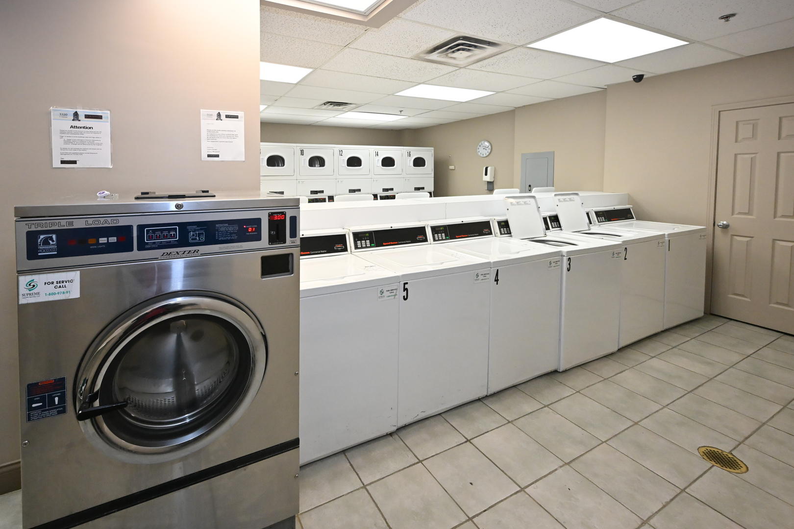 Chicago, Illinois 60640, United States, 1 Bedroom Bedrooms, ,1 BathroomBathrooms,Residential,Active,236249