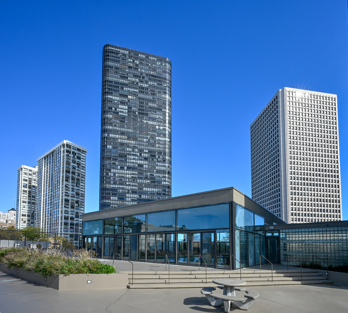 Chicago, Illinois 60640, United States, 1 Bedroom Bedrooms, ,1 BathroomBathrooms,Residential,Active,236249