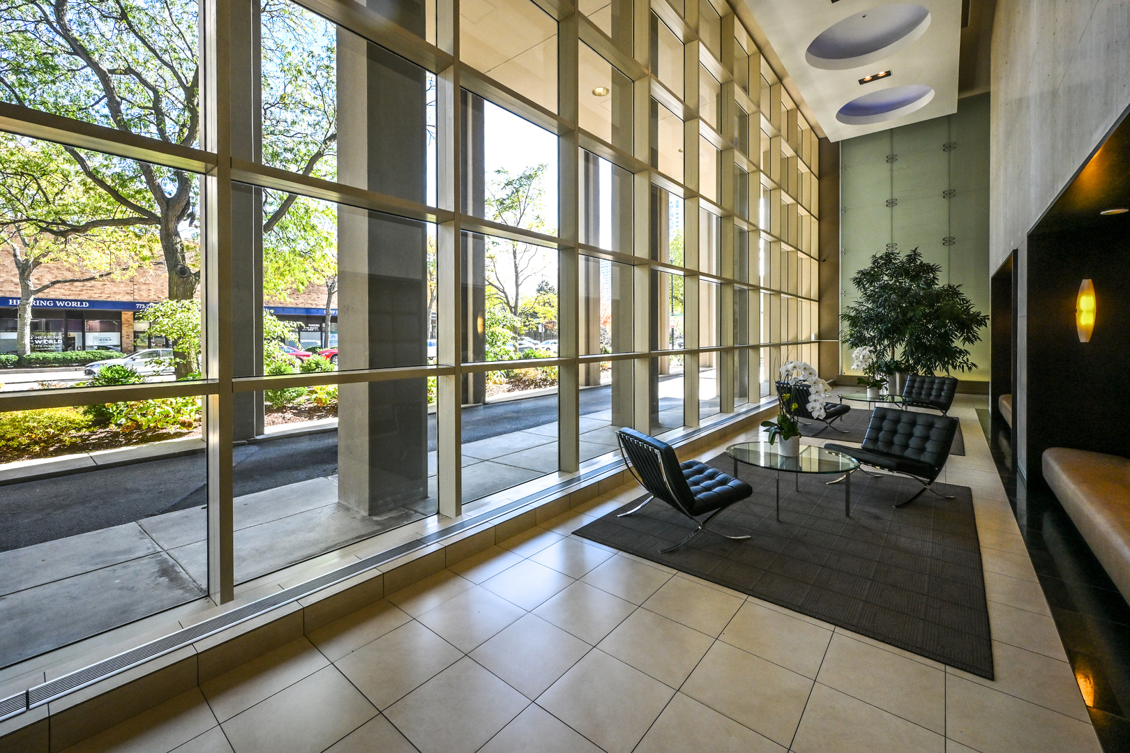 Chicago, Illinois 60640, United States, 1 Bedroom Bedrooms, ,1 BathroomBathrooms,Residential,Active,236249