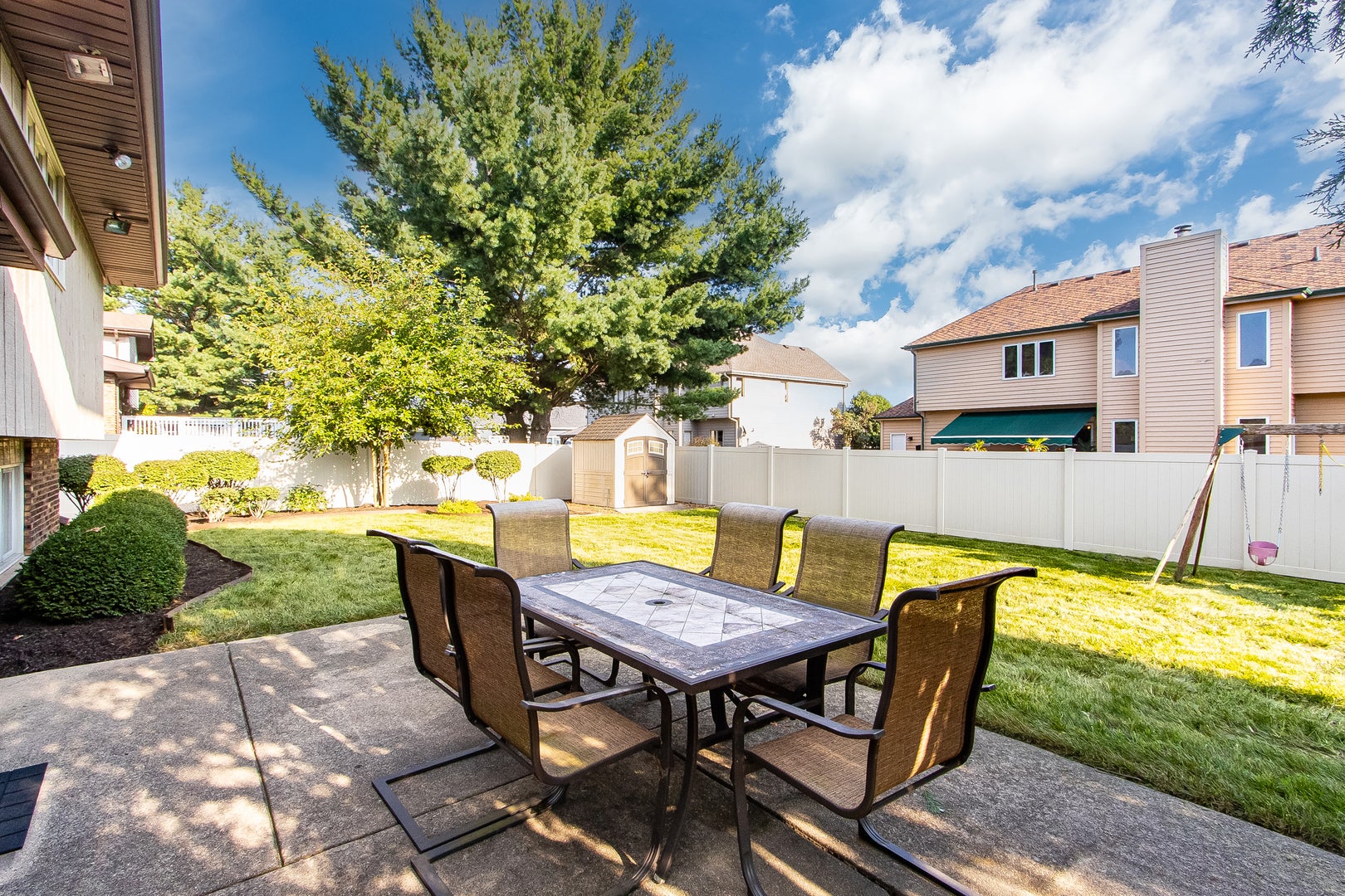 16W751 90TH Street