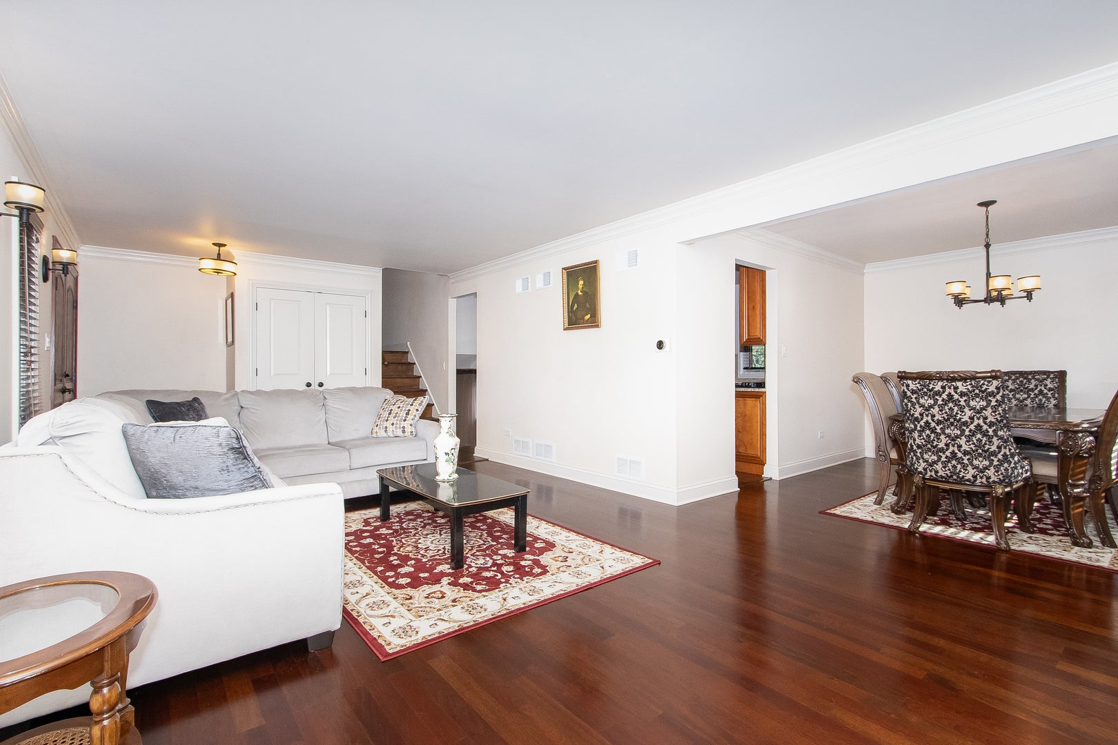 16W751 90TH Street