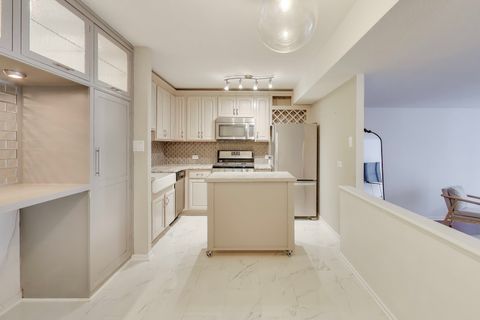 Tiny photo for 230 E ONTARIO Street #2305, Chicago, IL 60611 (MLS # 12492115)