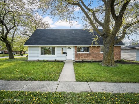 Photo of 3830 167th Place, Country Club Hills, IL 60478 (MLS # 12623782)