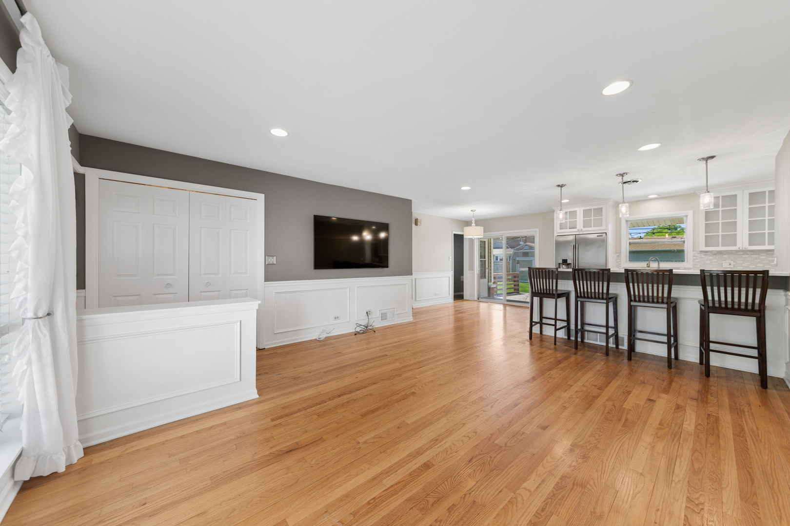 712 Arthur Drive