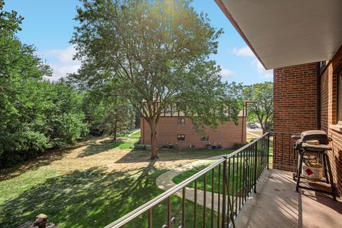 Tiny photo for 10845 S 84th Avenue #2B, Palos Hills, IL 60465 (MLS # 12486457)