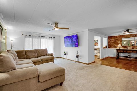 Tiny photo for 10845 S 84th Avenue #2B, Palos Hills, IL 60465 (MLS # 12486457)