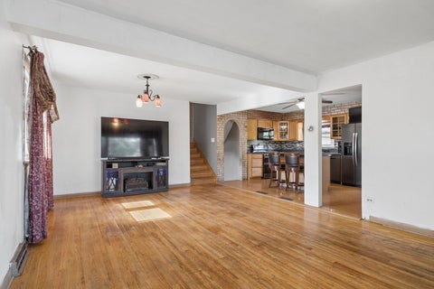 Tiny photo for 9019 W 92nd Place, Hickory Hills, IL 60457 (MLS # 12765824)