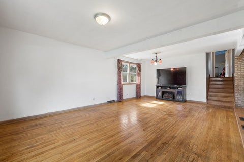 Tiny photo for 9019 W 92nd Place, Hickory Hills, IL 60457 (MLS # 12765824)