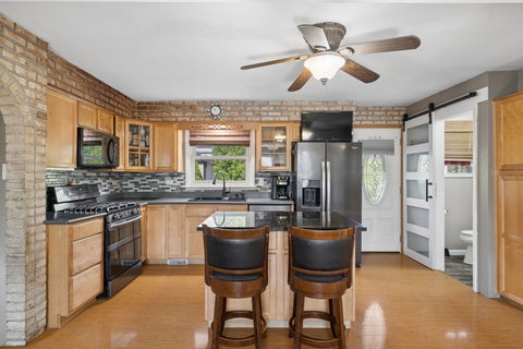 Tiny photo for 9019 W 92nd Place, Hickory Hills, IL 60457 (MLS # 12765824)