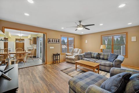 Tiny photo for 105 Red Cedar Drive, Streamwood, IL 60107 (MLS # 12526003)