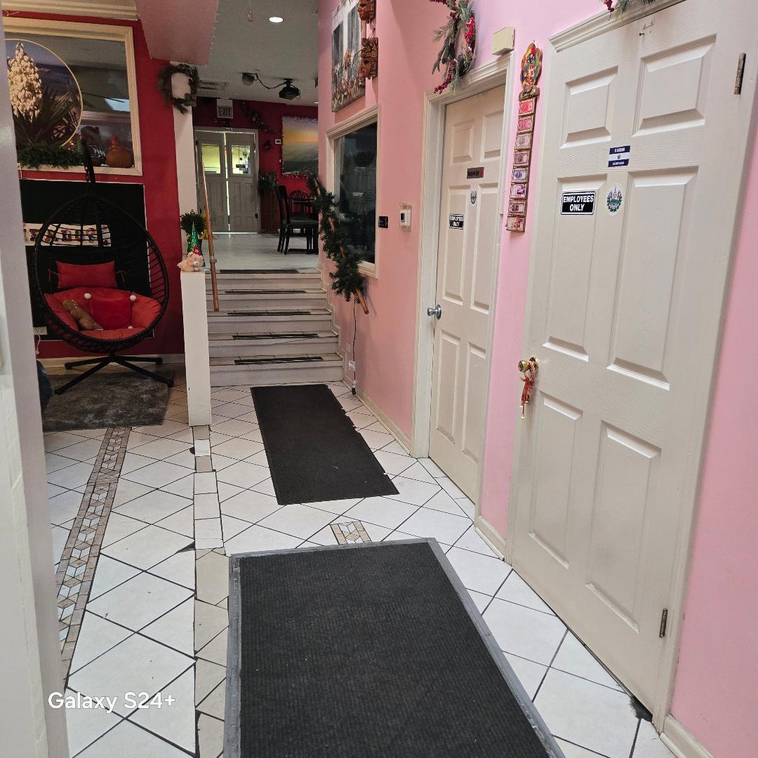 5340 W DIVERSEY Avenue