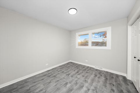 Tiny photo for 8938 W 85th Place, Justice, IL 60458 (MLS # 12516004)