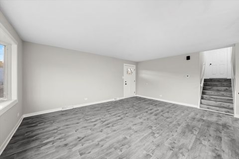 Tiny photo for 8938 W 85th Place, Justice, IL 60458 (MLS # 12516004)