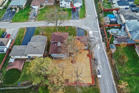 Tiny photo for 8938 W 85th Place, Justice, IL 60458 (MLS # 12516004)