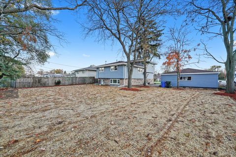 Tiny photo for 8938 W 85th Place, Justice, IL 60458 (MLS # 12516004)
