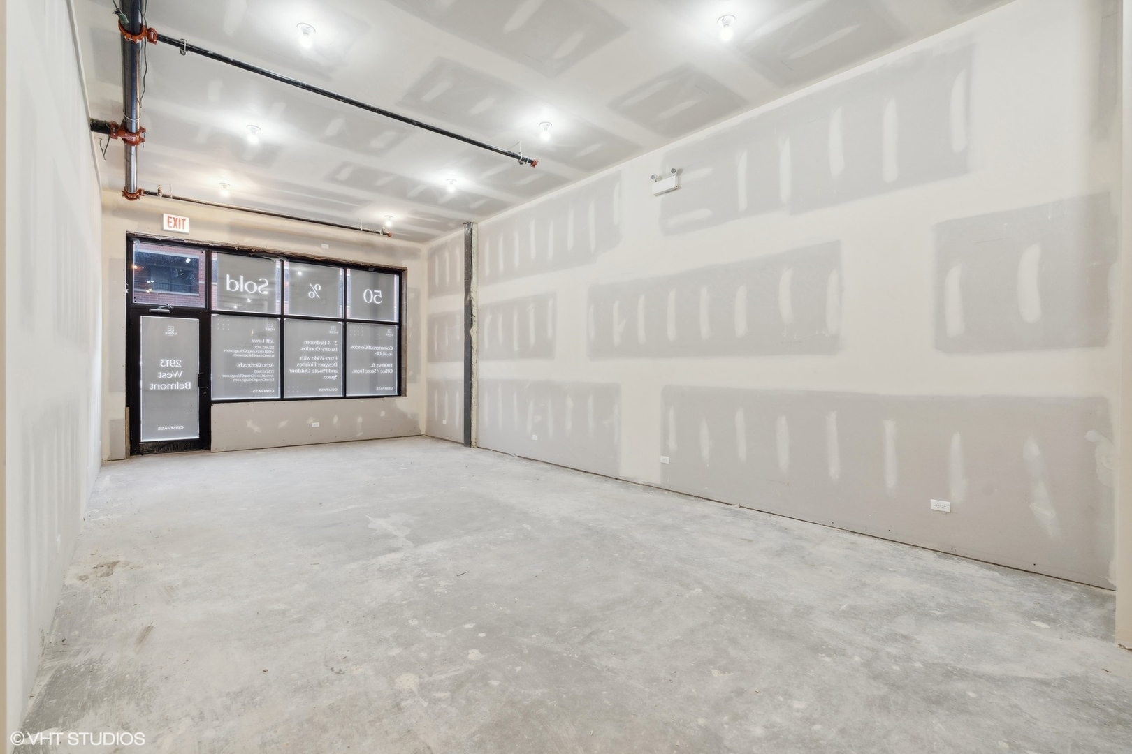 2913 W Belmont Avenue 1W