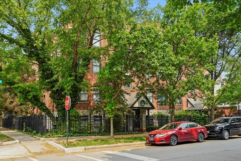 2500 N Seminary Avenue 4W Chicago IL 60614