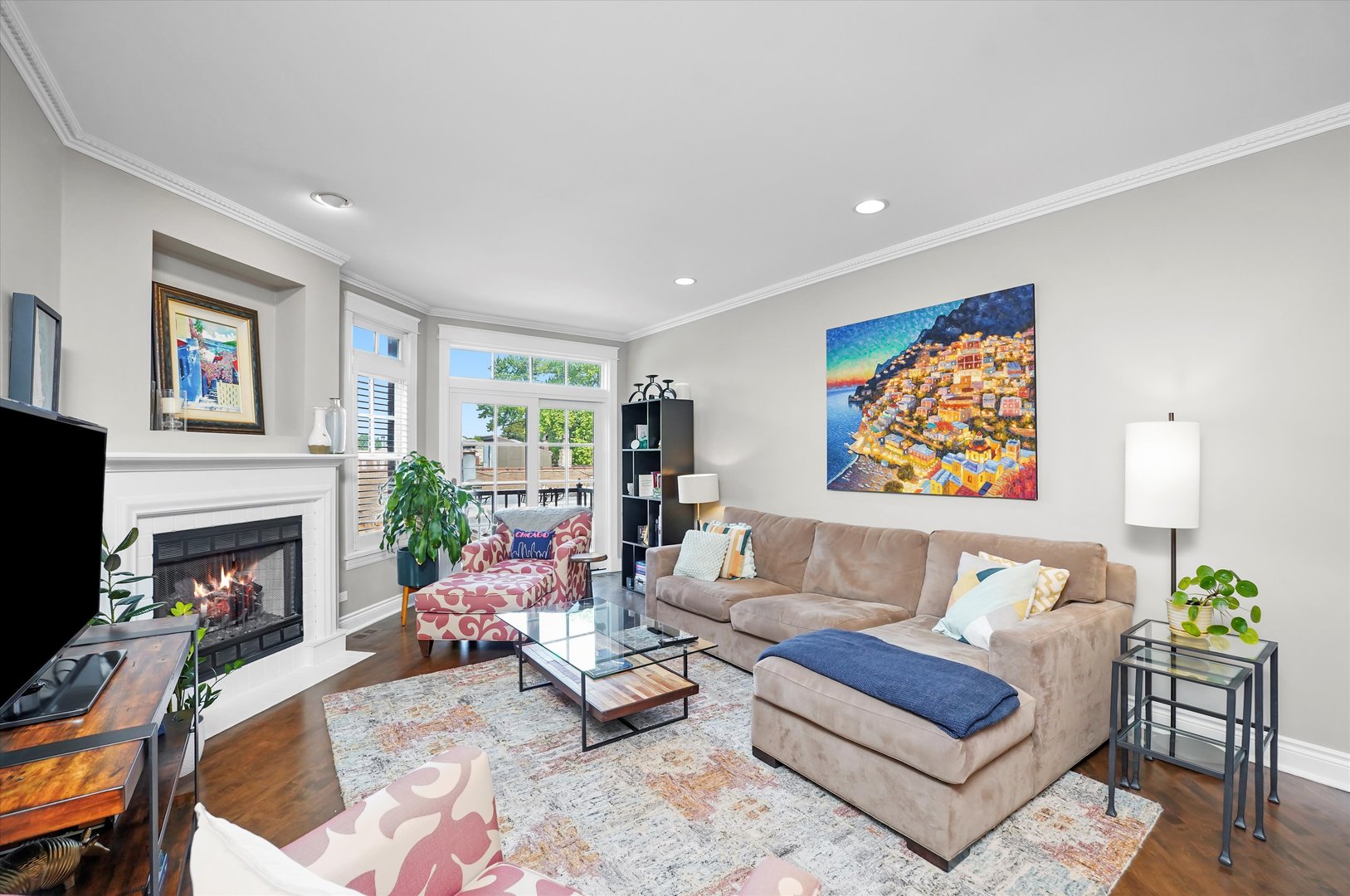 2500 N Seminary Avenue 4W