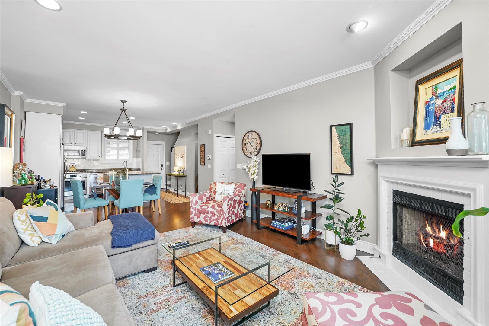 2500 N Seminary Avenue 4W