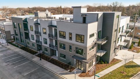 27 W Park Boulevard 209 Villa Park IL 60181