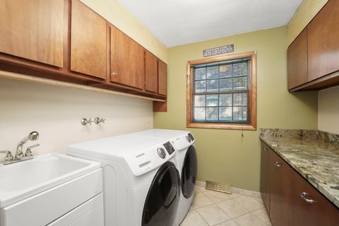Tiny photo for 5647 Inverness Drive, Rockford, IL 61107 (MLS # 12468932)