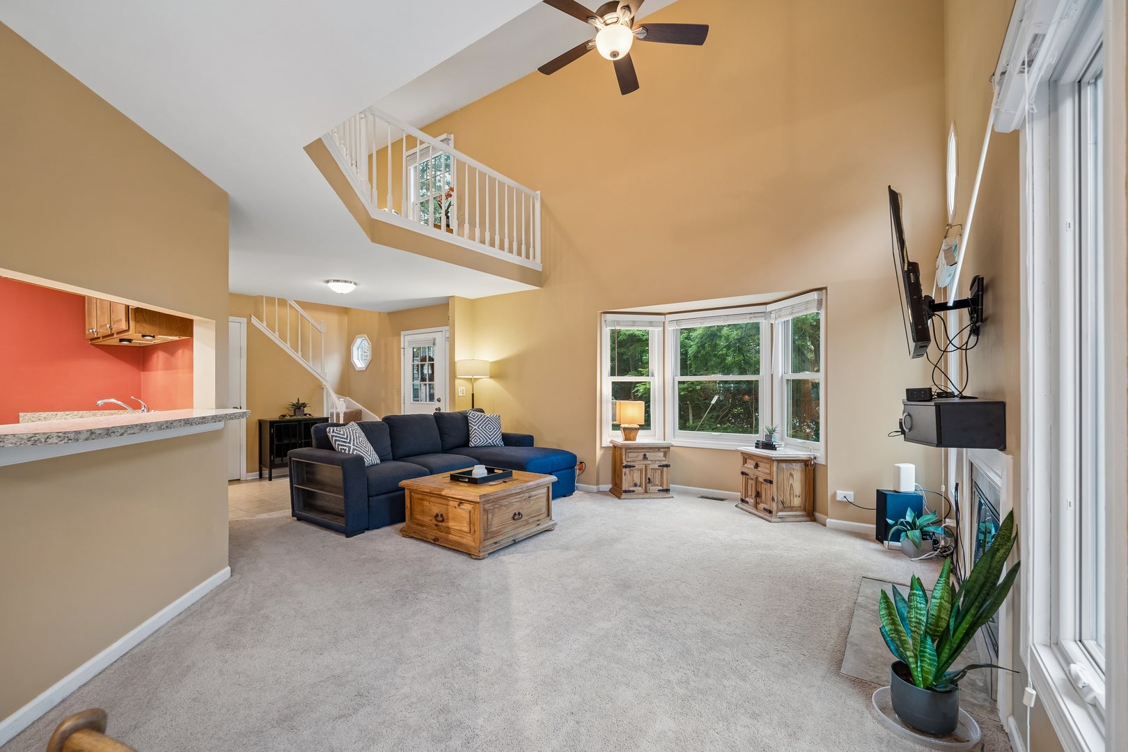 27W175 Emerson Court