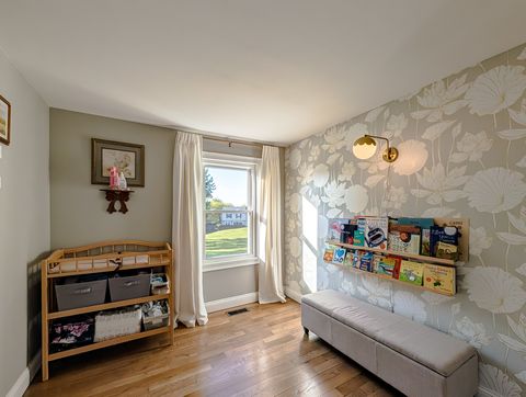 Tiny photo for 1931 Governors Lane, Hoffman Estates, IL 60169 (MLS # 12643371)
