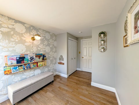 Tiny photo for 1931 Governors Lane, Hoffman Estates, IL 60169 (MLS # 12643371)