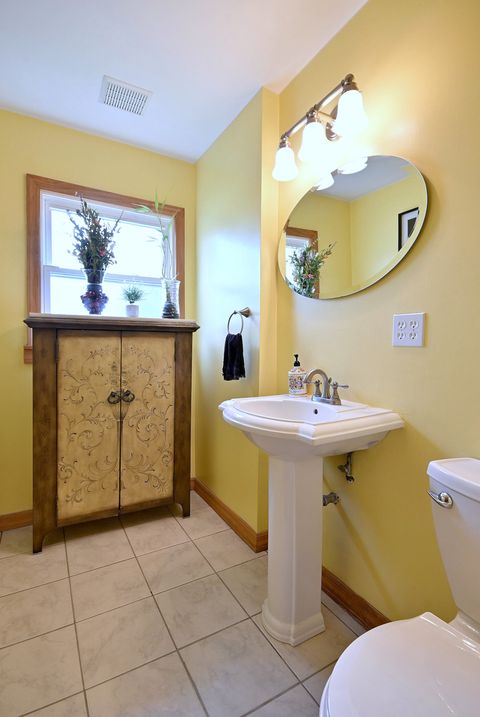 Tiny photo for 1495 E ALGONQUIN Road, Des Plaines, IL 60016 (MLS # 12619857)