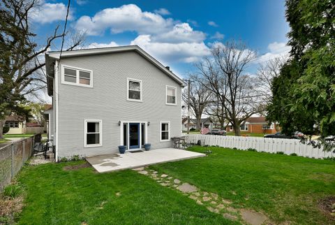 Tiny photo for 1495 E ALGONQUIN Road, Des Plaines, IL 60016 (MLS # 12619857)