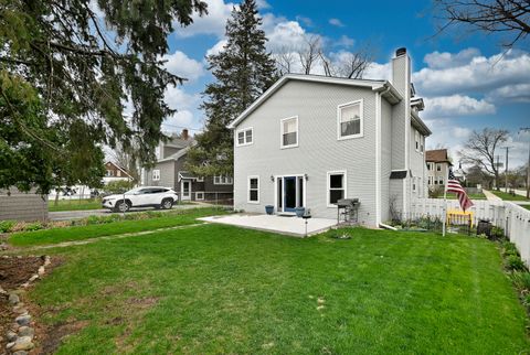 Tiny photo for 1495 E ALGONQUIN Road, Des Plaines, IL 60016 (MLS # 12619857)