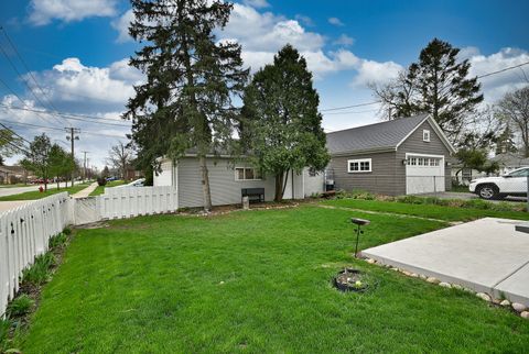 Tiny photo for 1495 E ALGONQUIN Road, Des Plaines, IL 60016 (MLS # 12619857)