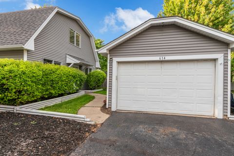 Tiny photo for 614 KAMIAH Court, Carol Stream, IL 60188 (MLS # 12443506)