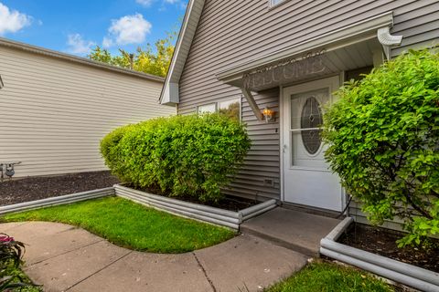 Tiny photo for 614 KAMIAH Court, Carol Stream, IL 60188 (MLS # 12443506)