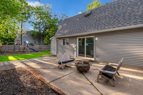 Tiny photo for 614 KAMIAH Court, Carol Stream, IL 60188 (MLS # 12443506)
