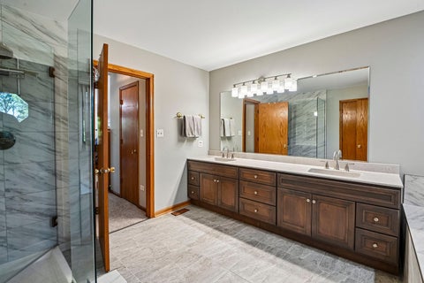 Tiny photo for 9237 Kedvale Avenue, Oak Lawn, IL 60453 (MLS # 12692918)