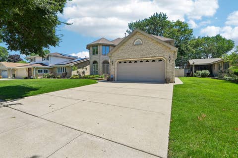 Tiny photo for 9237 Kedvale Avenue, Oak Lawn, IL 60453 (MLS # 12692918)