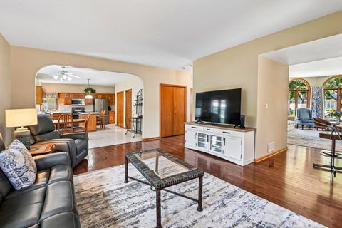Tiny photo for 9237 Kedvale Avenue, Oak Lawn, IL 60453 (MLS # 12692918)